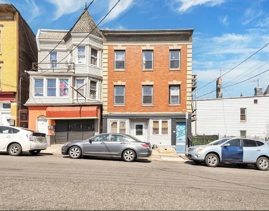 61 Victoria Ave, Newark NJ